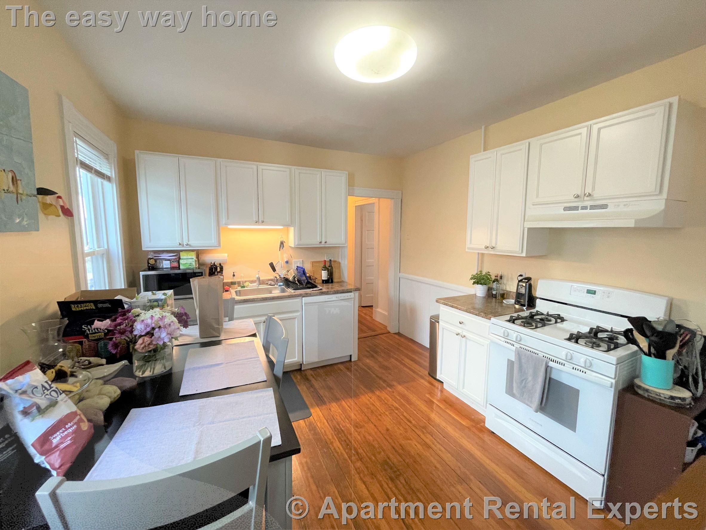 3 bed, 1 bath apartment for rent at 10 Chandler St Unit 1, Davis Square — photo 1 of 15