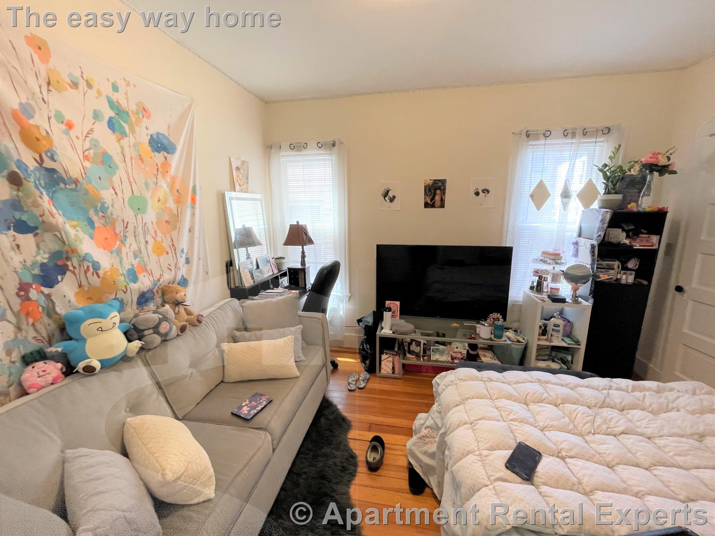 3 bed, 1 bath apartment for rent at 10 Chandler St Unit 1, Davis Square — photo 11 of 15