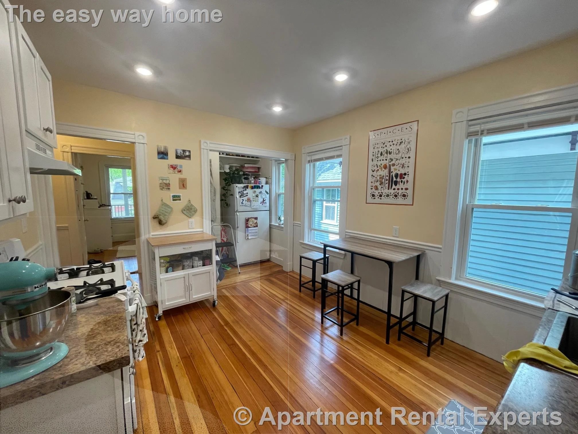 3 bed, 1 bath apartment for rent at 10 Chandler St Unit 2, Davis Square — photo 5 of 16