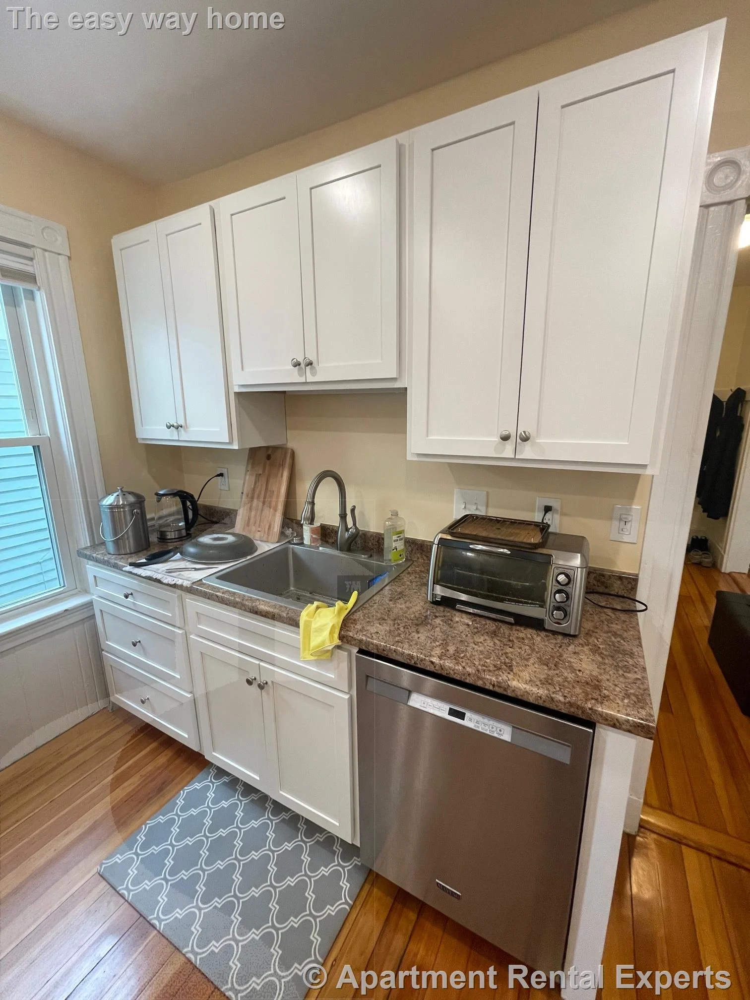 3 bed, 1 bath apartment for rent at 10 Chandler St Unit 2, Davis Square — photo 4 of 16