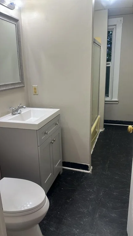 2 bed, 1 bath apartment for rent at 10 Channing St Unit 3, Worcester — photo 5 of 8