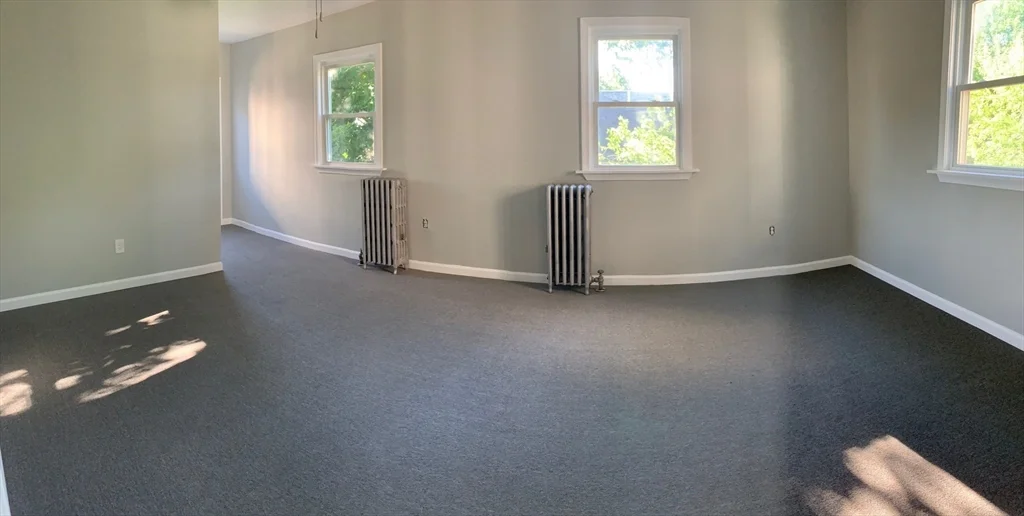 3 bed, 1 bath apartment for rent at 10 Chapman St Unit 1, Watertown — photo 9 of 11