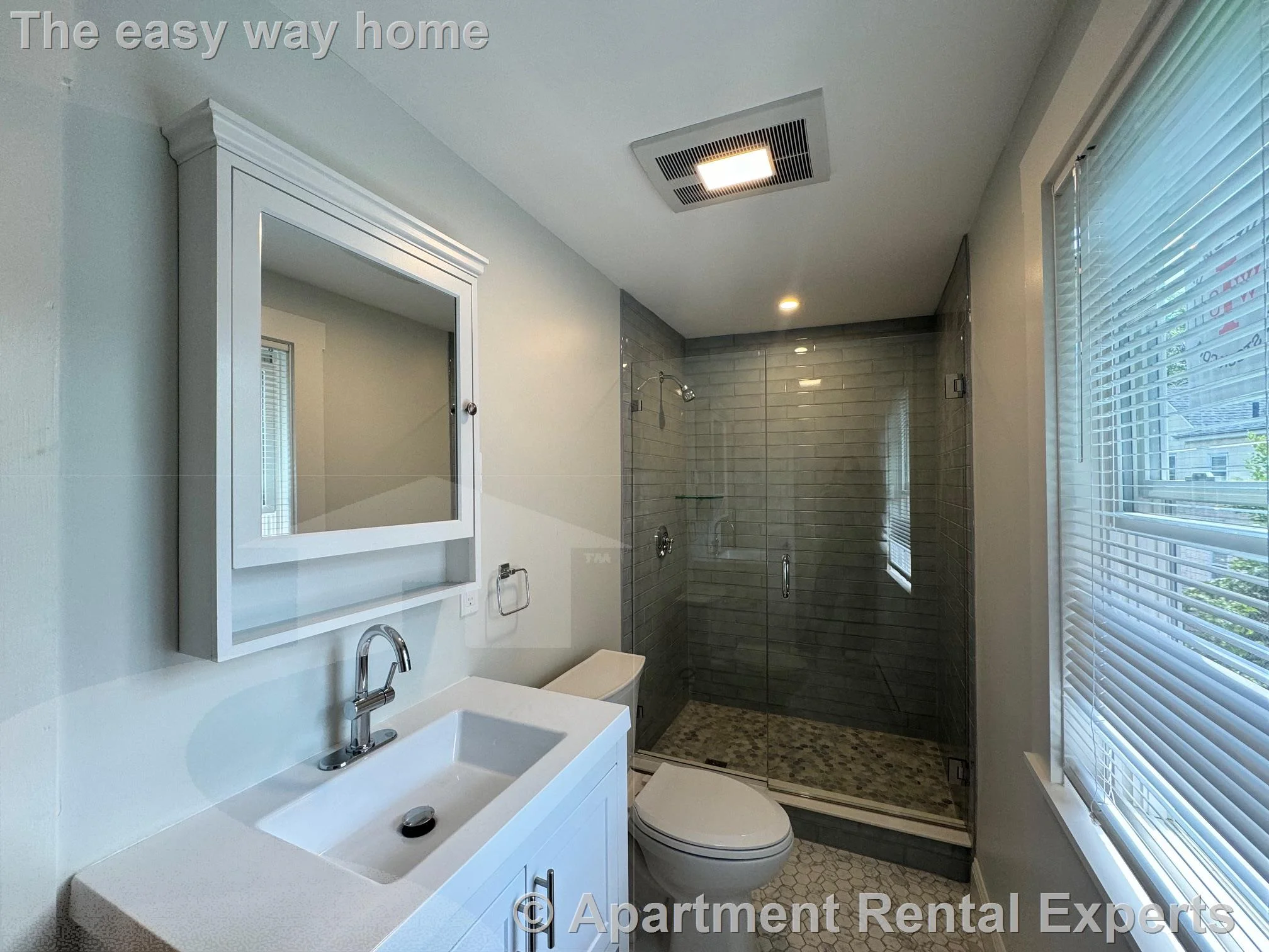 2 bed, 1 bath apartment for rent at 10 Charles E Ryan Rd Unit 2, Magoun Square — photo 4 of 12
