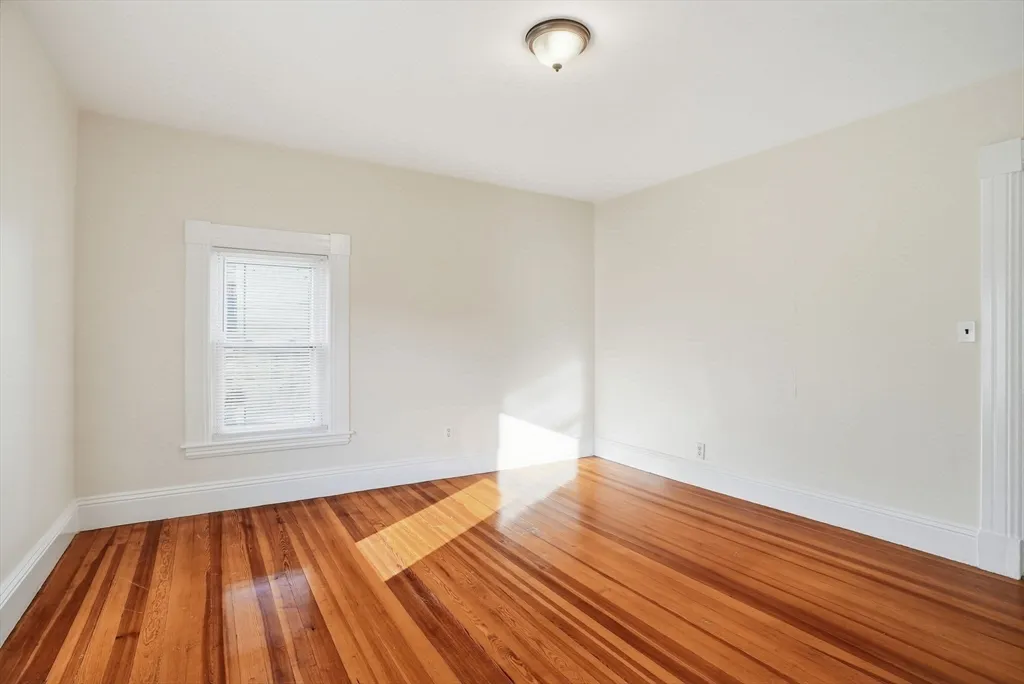 3 bed, 1 bath apartment for rent at 10-12 Charles Unit 2, Winthrop — photo 2 of 22