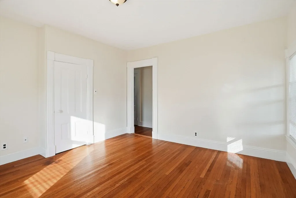 3 bed, 1 bath apartment for rent at 10-12 Charles Unit 2, Winthrop — photo 12 of 22