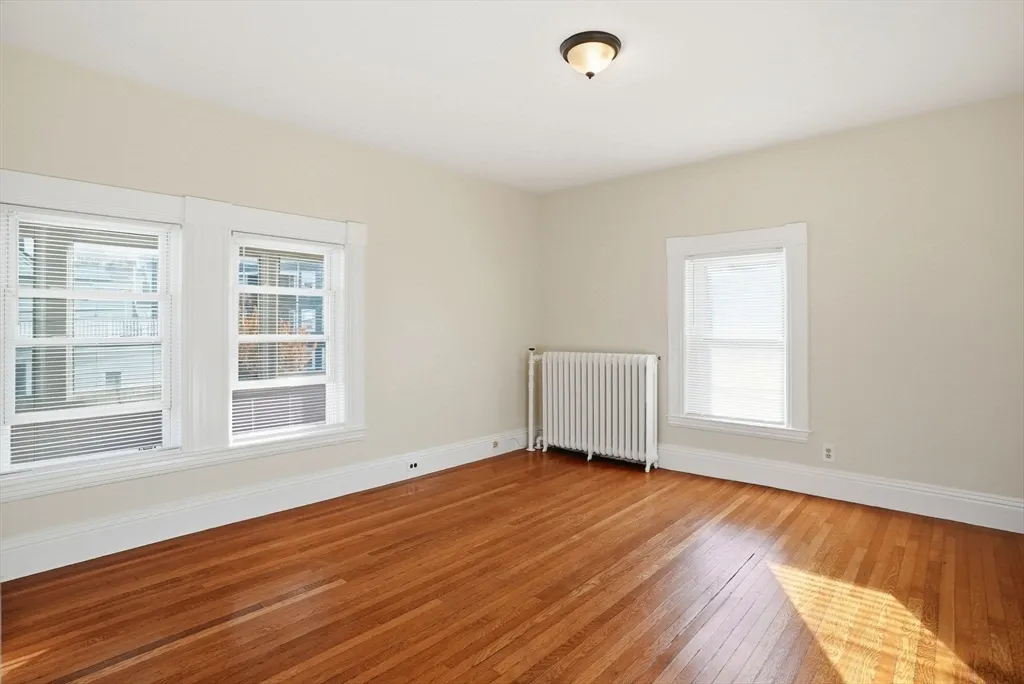 3 bed, 1 bath apartment for rent at 10-12 Charles Unit 2, Winthrop — photo 10 of 22