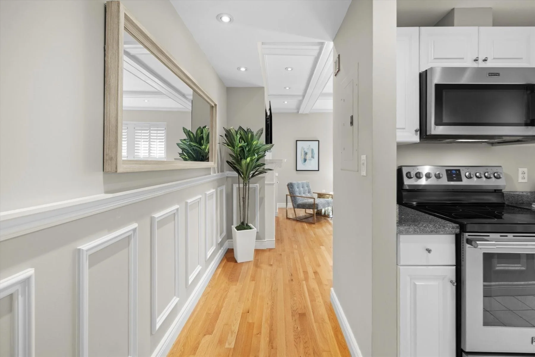 1 bed, 1 bath apartment for rent at 10 Charlesgate E Unit 502, Back Bay — photo 5 of 24