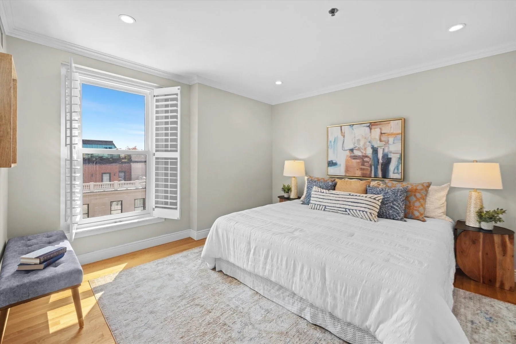 1 bed, 1 bath apartment for rent at 10 Charlesgate E Unit 502, Back Bay — photo 4 of 24