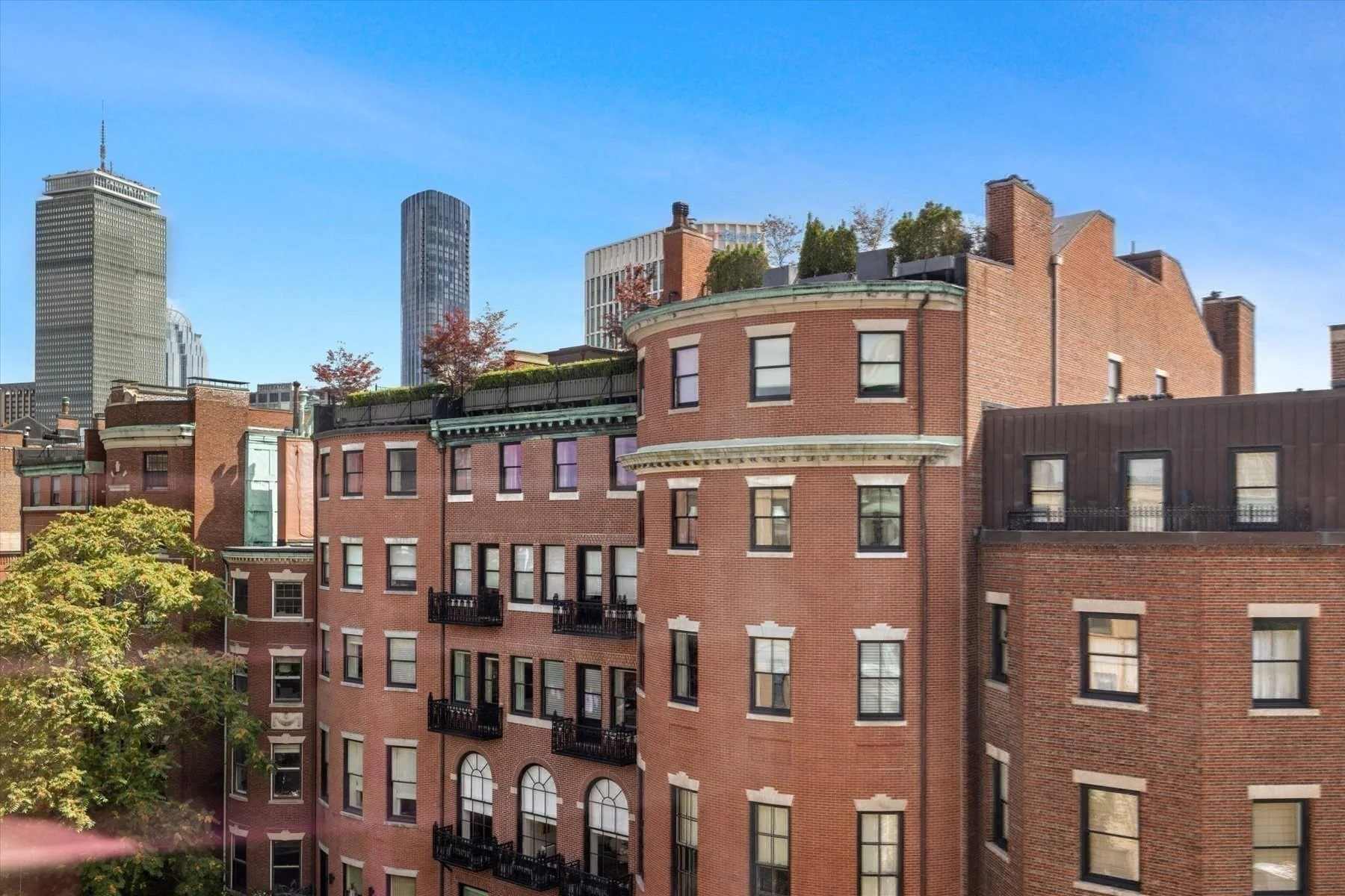 1 bed, 1 bath apartment for rent at 10 Charlesgate E Unit 502, Back Bay — photo 13 of 24