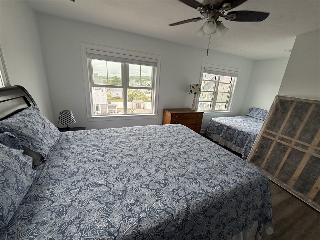 4 bed, 4+ bath apartment for rent at 10 Charlotte St, Rexhame — photo 9 of 22