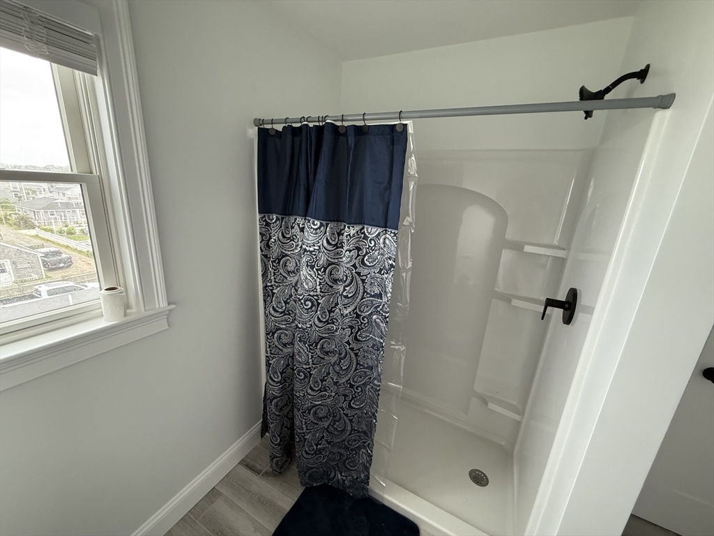 4 bed, 4+ bath apartment for rent at 10 Charlotte St, Rexhame — photo 11 of 22