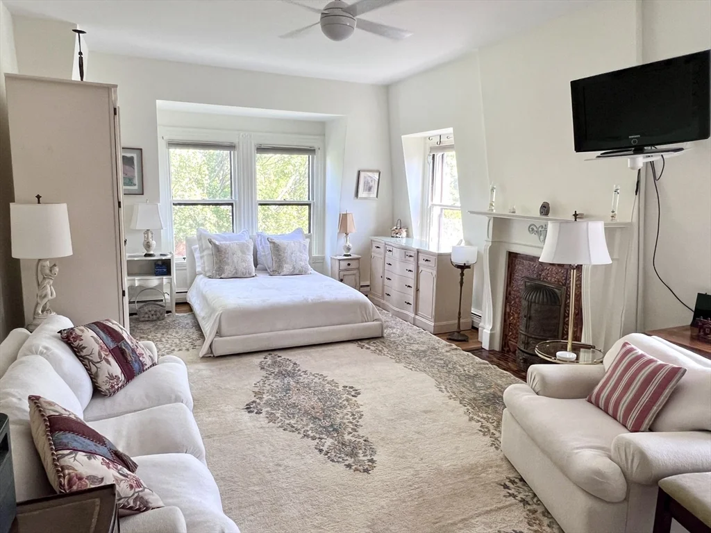 1 bed, 1 bath apartment for rent at 10 Chester Unit 5, Cambridge — photo 8 of 12