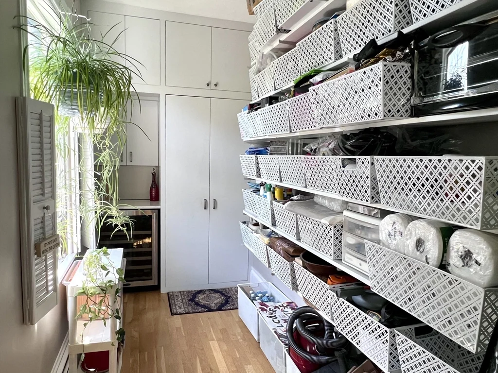 1 bed, 1 bath apartment for rent at 10 Chester Unit 5, Cambridge — photo 4 of 12