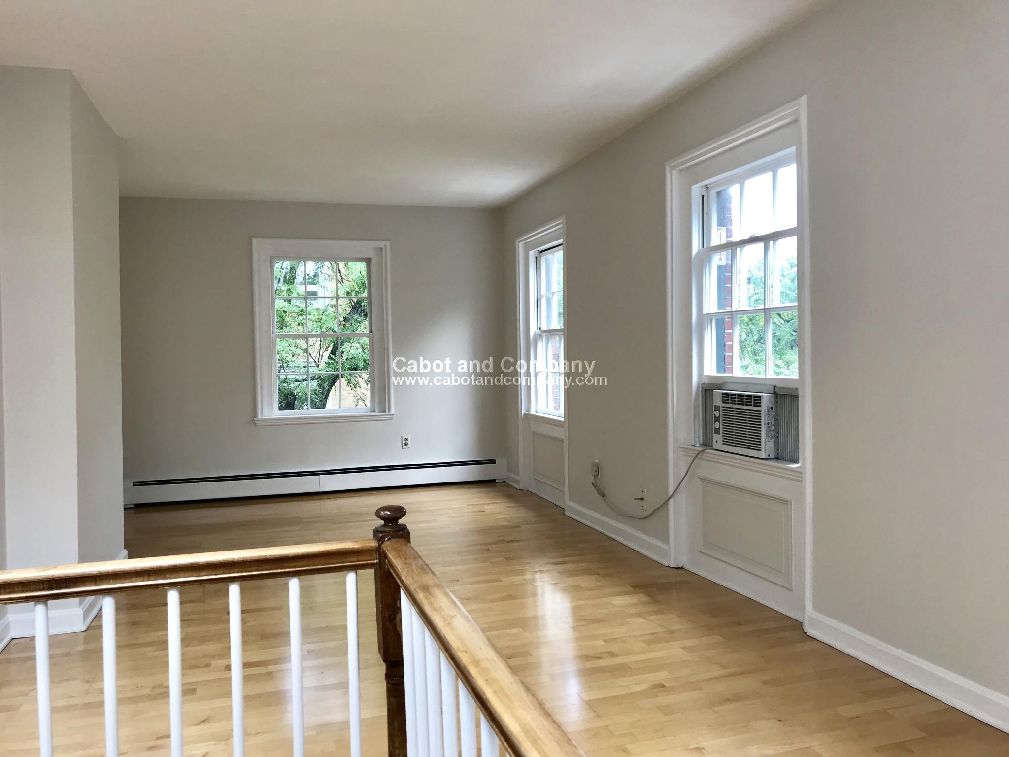 2 bed, 1 bath apartment for rent at 10 Church St Unit 3A, Back Bay — photo 2 of 4