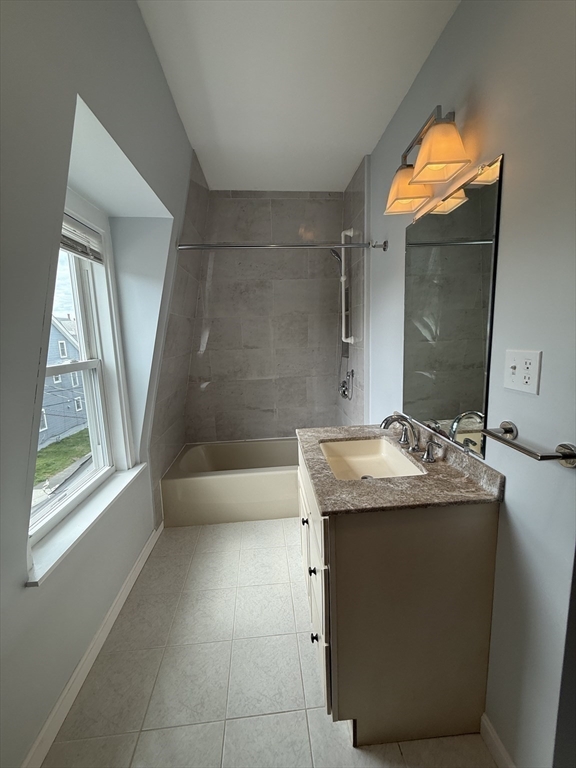 4 bed, 2 bath apartment for rent at 10 Church Unit 2, Natick — photo 11 of 13