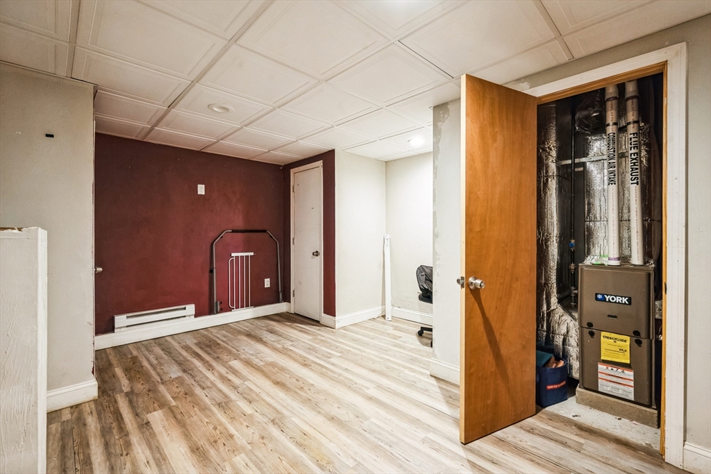3 bed, 1 bath apartment for rent at 10 Clapp St Unit B, Worcester — photo 10 of 20