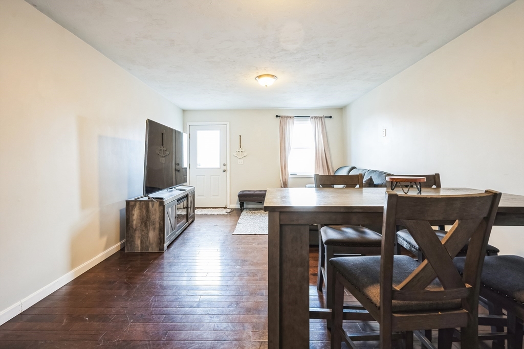 3 bed, 1 bath apartment for rent at 10 Clapp St Unit B, Worcester — photo 2 of 20