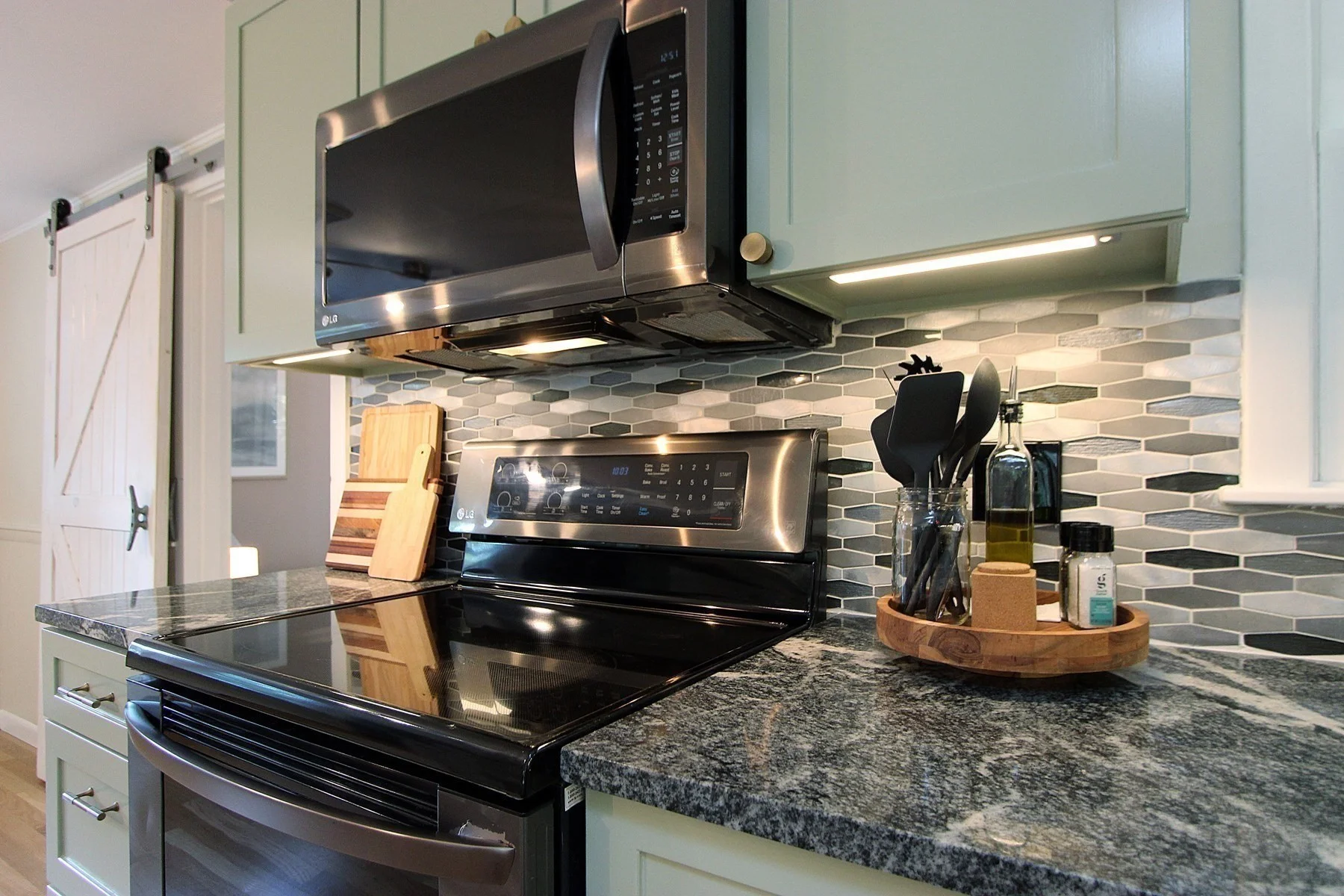 3 bed, 2 bath apartment for rent at 10 Clement, Sandwich — photo 10 of 34