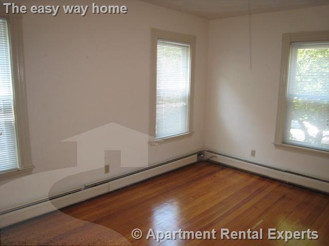 2 bed, 1 bath apartment for rent at 10 Clifton St Unit 1, Davis Square — photo 4 of 8