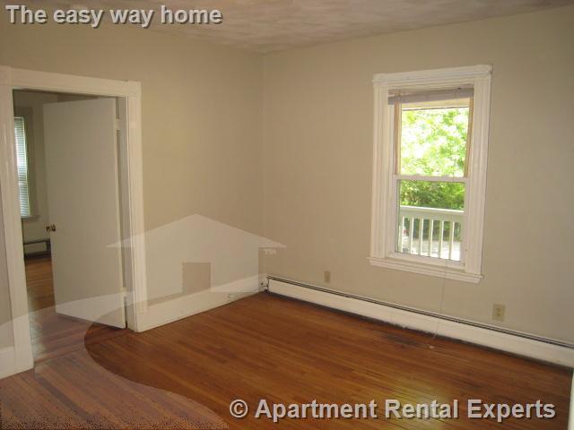 2 bed, 1 bath apartment for rent at 10 Clifton St Unit 1, Davis Square — photo 1 of 8