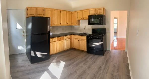 3 bed, 1 bath apartment for rent at 10 Codman Park Unit 5, Roxbury — photo 1 of 8