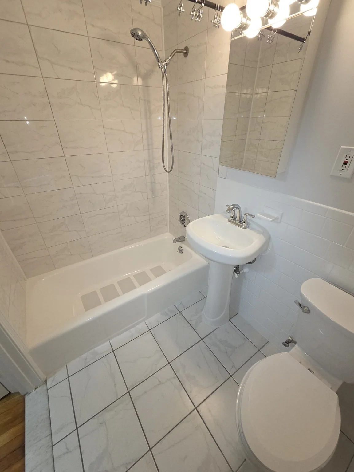 1 bed, 1 bath apartment for rent at 10 Coffey St Unit 11, Dorchester — photo 12 of 18