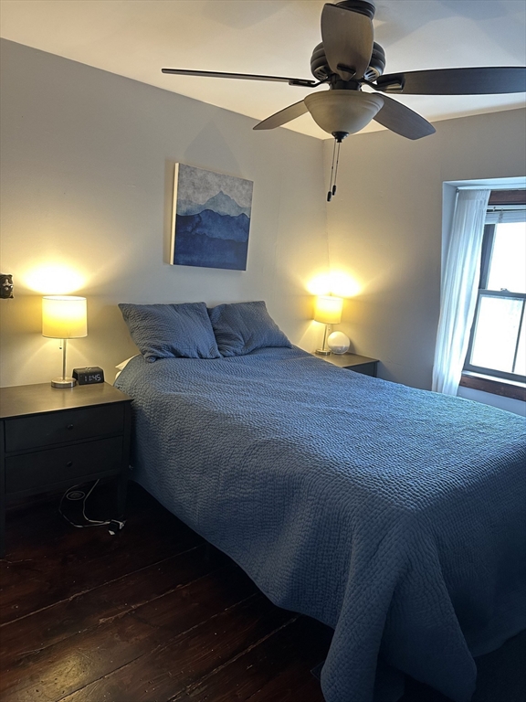 2 bed, 1 bath apartment for rent at 10 Cogswell Ave Unit 2, Cambridge — photo 11 of 16