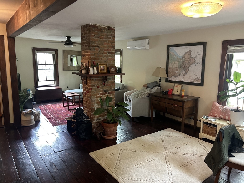 2 bed, 1 bath apartment for rent at 10 Cogswell Ave Unit 2, Cambridge — photo 2 of 16
