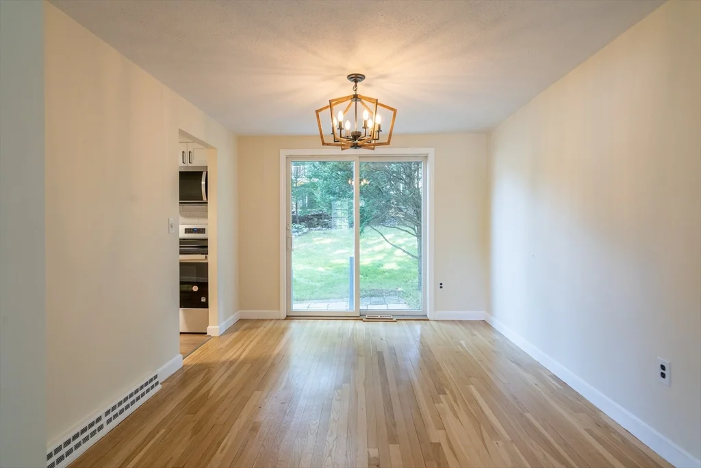 4 bed, 2 bath apartment for rent at 10 Colburn St, Waltham — photo 4 of 26