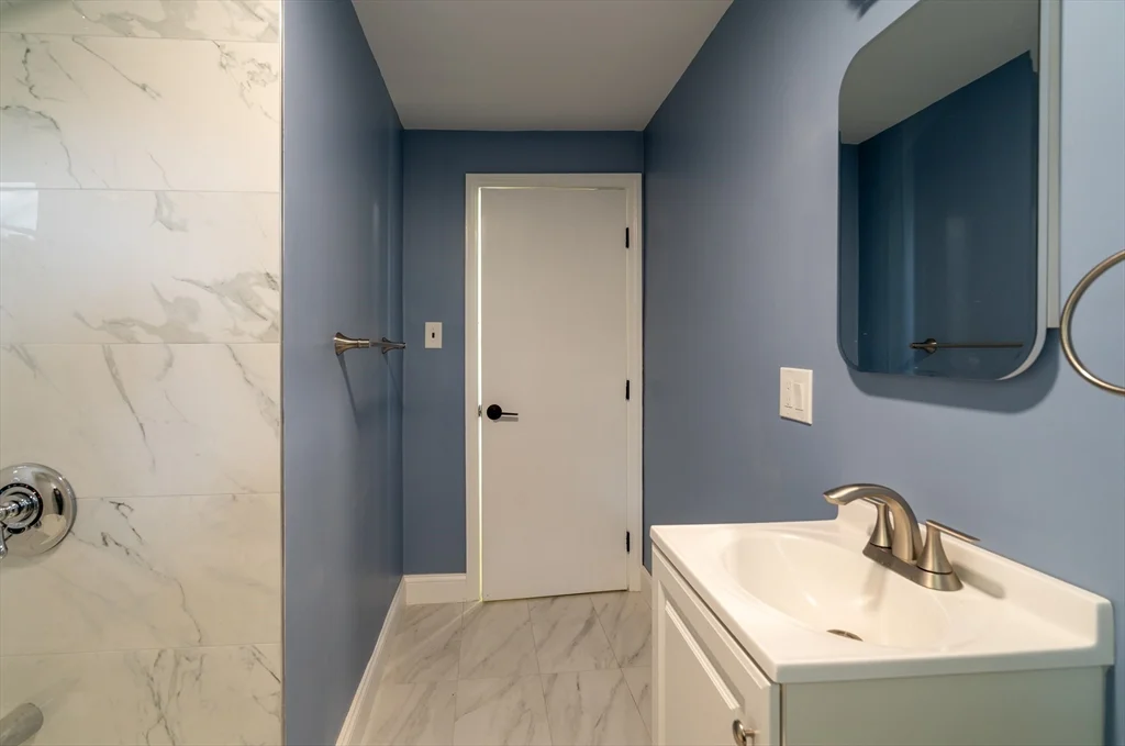 4 bed, 2 bath apartment for rent at 10 Colburn St, Waltham — photo 9 of 26