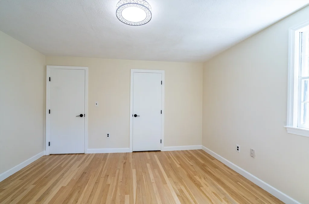 4 bed, 2 bath apartment for rent at 10 Colburn St, Waltham — photo 13 of 26