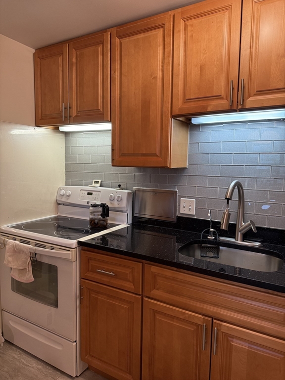 2 bed, 1 bath apartment for rent at 10 Commonwealth Ct Unit 16, Brighton — photo 2 of 11