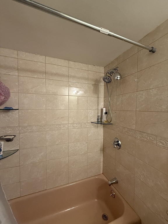 2 bed, 1 bath apartment for rent at 10 Commonwealth Ct Unit 16, Brighton — photo 9 of 11