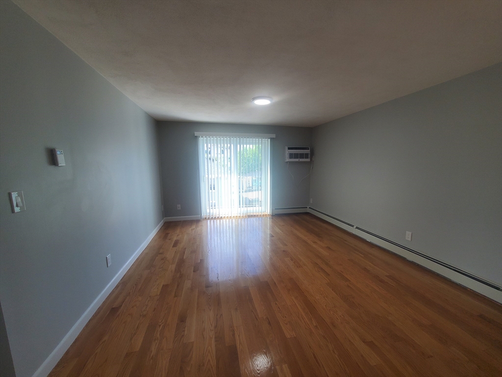 2 bed, 1 bath apartment for rent at 10 Copeland St Unit 402, Quincy — photo 6 of 14