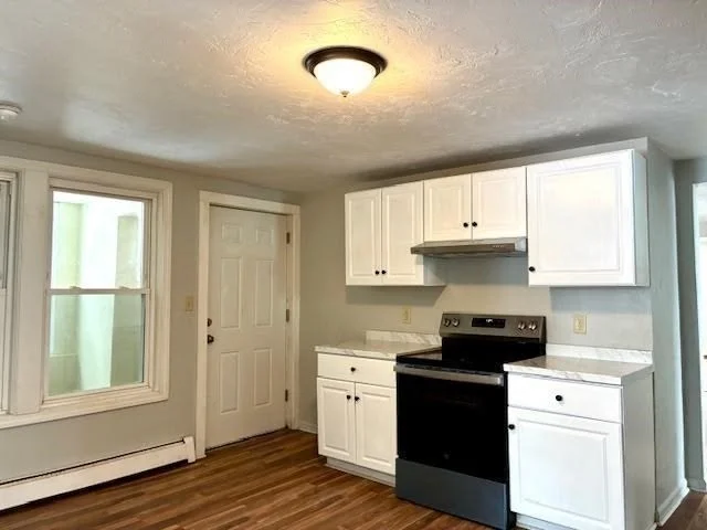 3 bed, 1 bath apartment for rent at 10 Cottage St Unit 1, WPI — photo 20 of 23