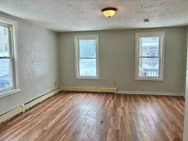 3 bed, 1 bath apartment for rent at 10 Cottage St Unit 1, WPI — photo 1 of 23