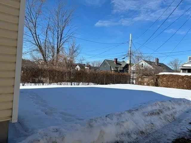 3 bed, 1 bath apartment for rent at 10 Cottage St Unit 1, WPI — photo 23 of 23