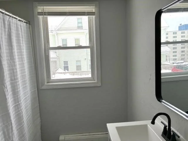 3 bed, 1 bath apartment for rent at 10 Cottage St Unit 1, WPI — photo 9 of 23
