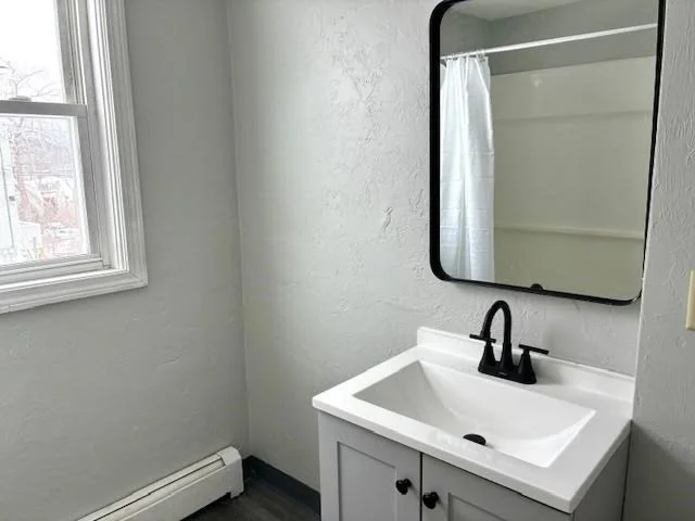 3 bed, 1 bath apartment for rent at 10 Cottage St Unit 1, WPI — photo 10 of 23