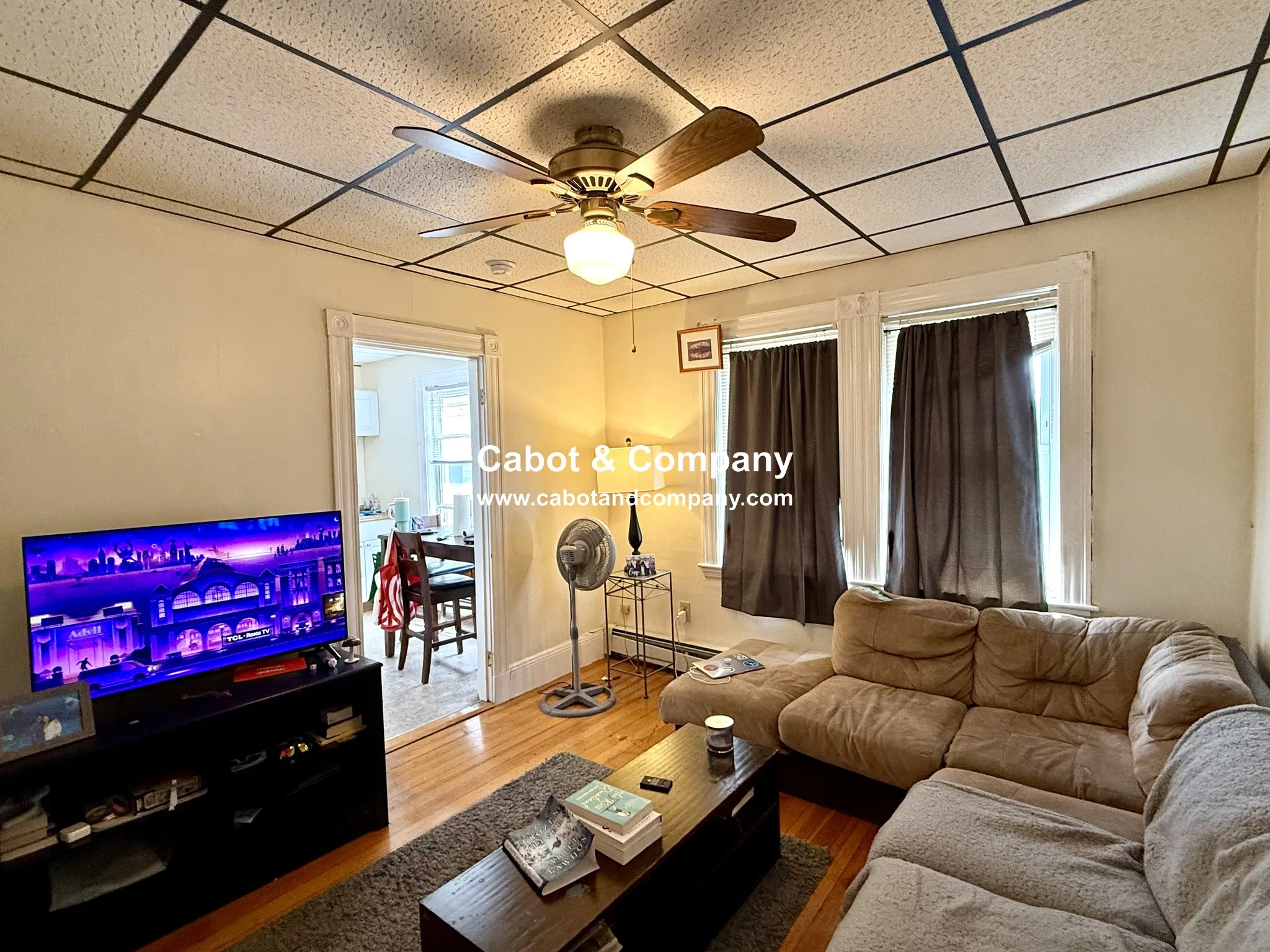 2 bed, 1 bath apartment for rent at 10 Craigie St Unit 2, Spring Hill
