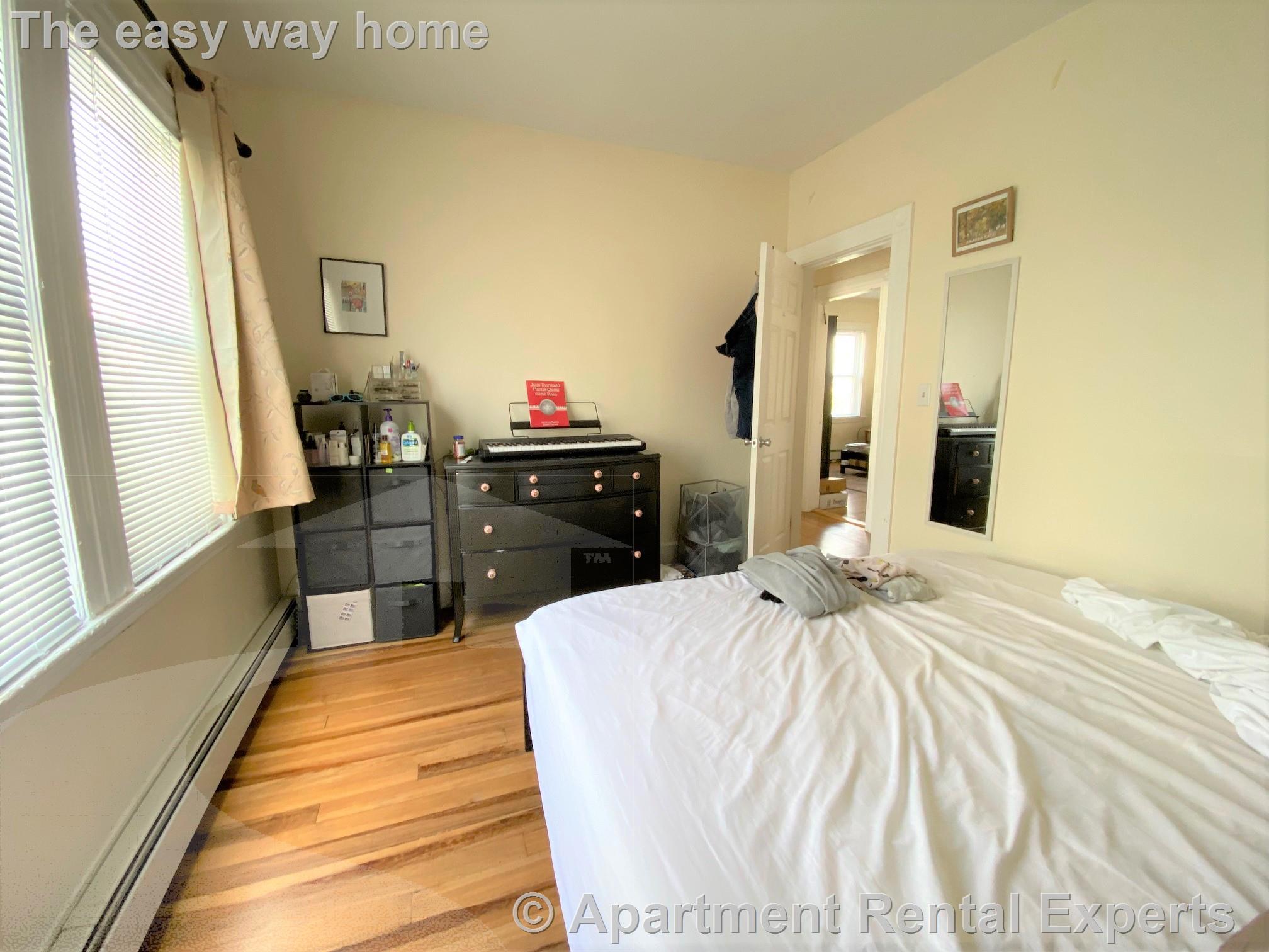 2 bed, 1 bath apartment for rent at 10 Craigie St Unit 5, Porter Square — photo 8 of 13