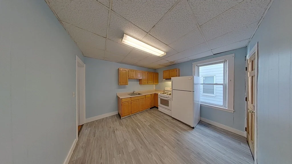3 bed, 1 bath apartment for rent at 10 Crowell St Unit 1, Dorchester — photo 2 of 20