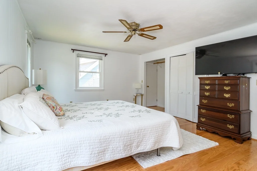 3 bed, 2 bath apartment for rent at 10 Curtis Rd, Natick — photo 16 of 26