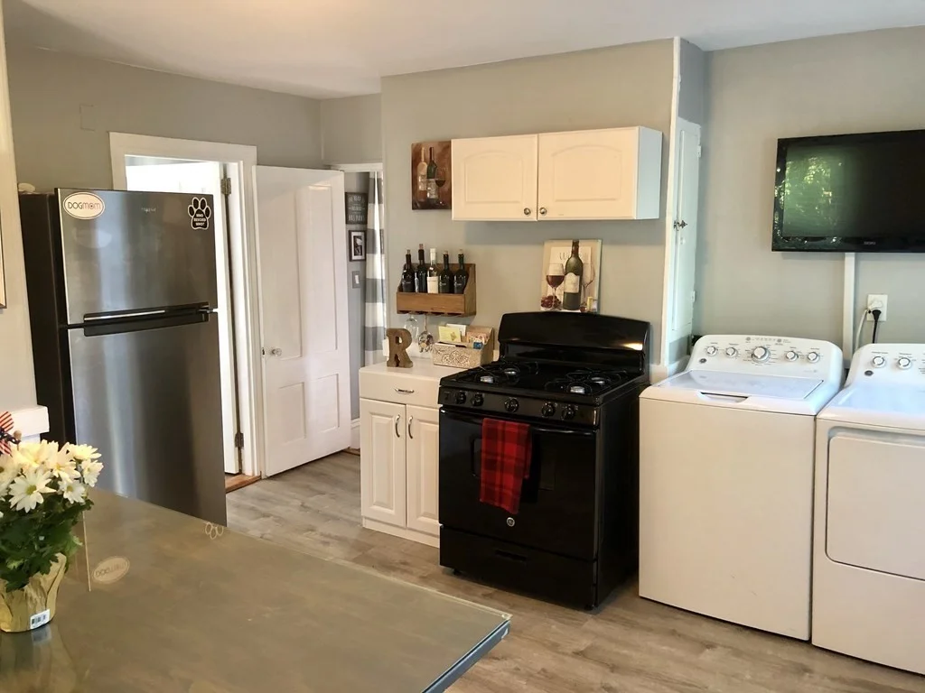 1 bed, 1 bath apartment for rent at 10 Cushman St Unit 1, Downtown — photo 7 of 17