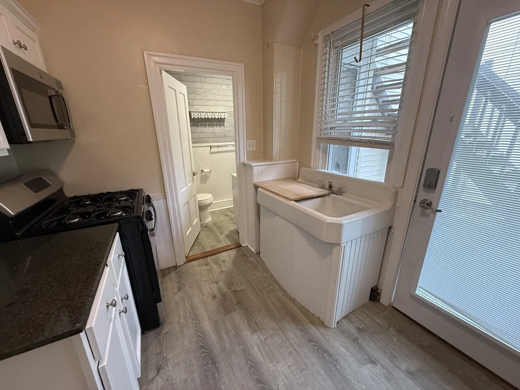 1 bed, 1 bath apartment for rent at 10 Cushman St Unit 2, Braintree Highlands — photo 14 of 20