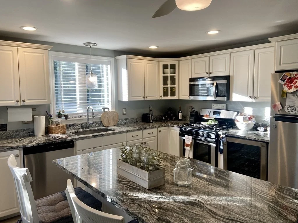 2 bed, 1 bath apartment for rent at 10 Cushman St Unit 3, Downtown — photo 12 of 20