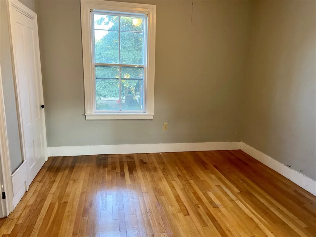 1 bed, 1 bath apartment for rent at 10 Cushman St Unit 4, Downtown — photo 8 of 13