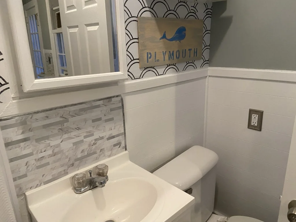 1 bed, 1 bath apartment for rent at 10 Cushman St Unit 4, Downtown — photo 12 of 13