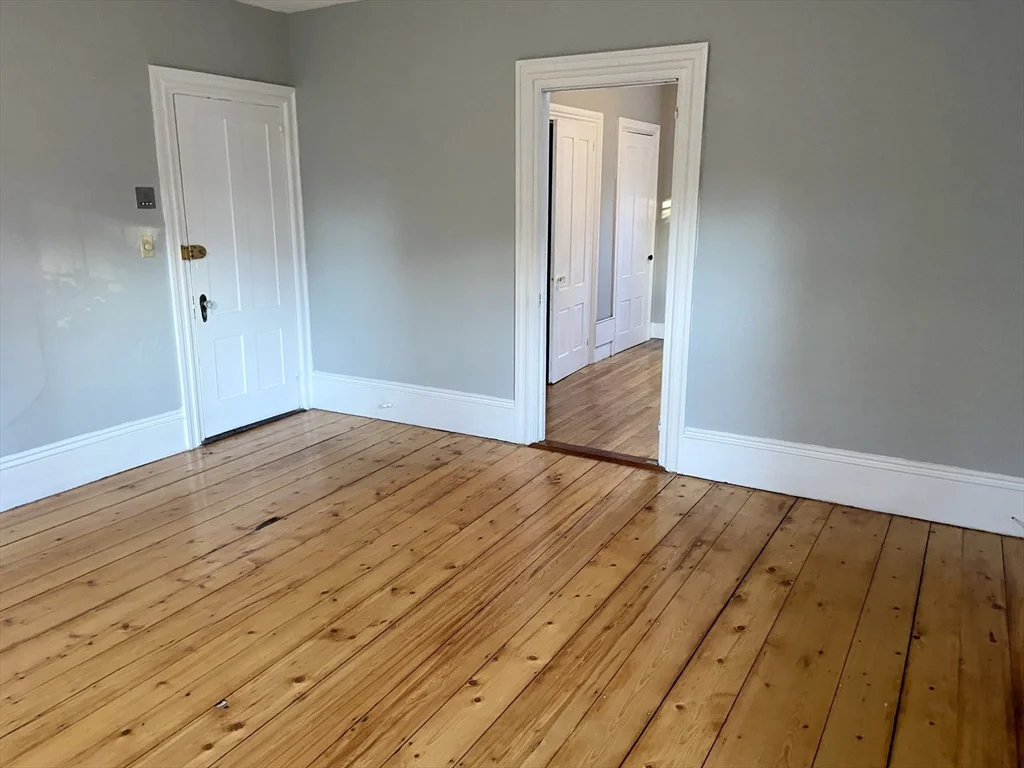 1 bed, 1 bath apartment for rent at 10 Cushman St Unit 4, Downtown — photo 7 of 13