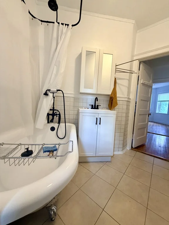 1 bed, 1 bath apartment for rent at 10 Dana St Unit 206, Harvard Square — photo 7 of 8